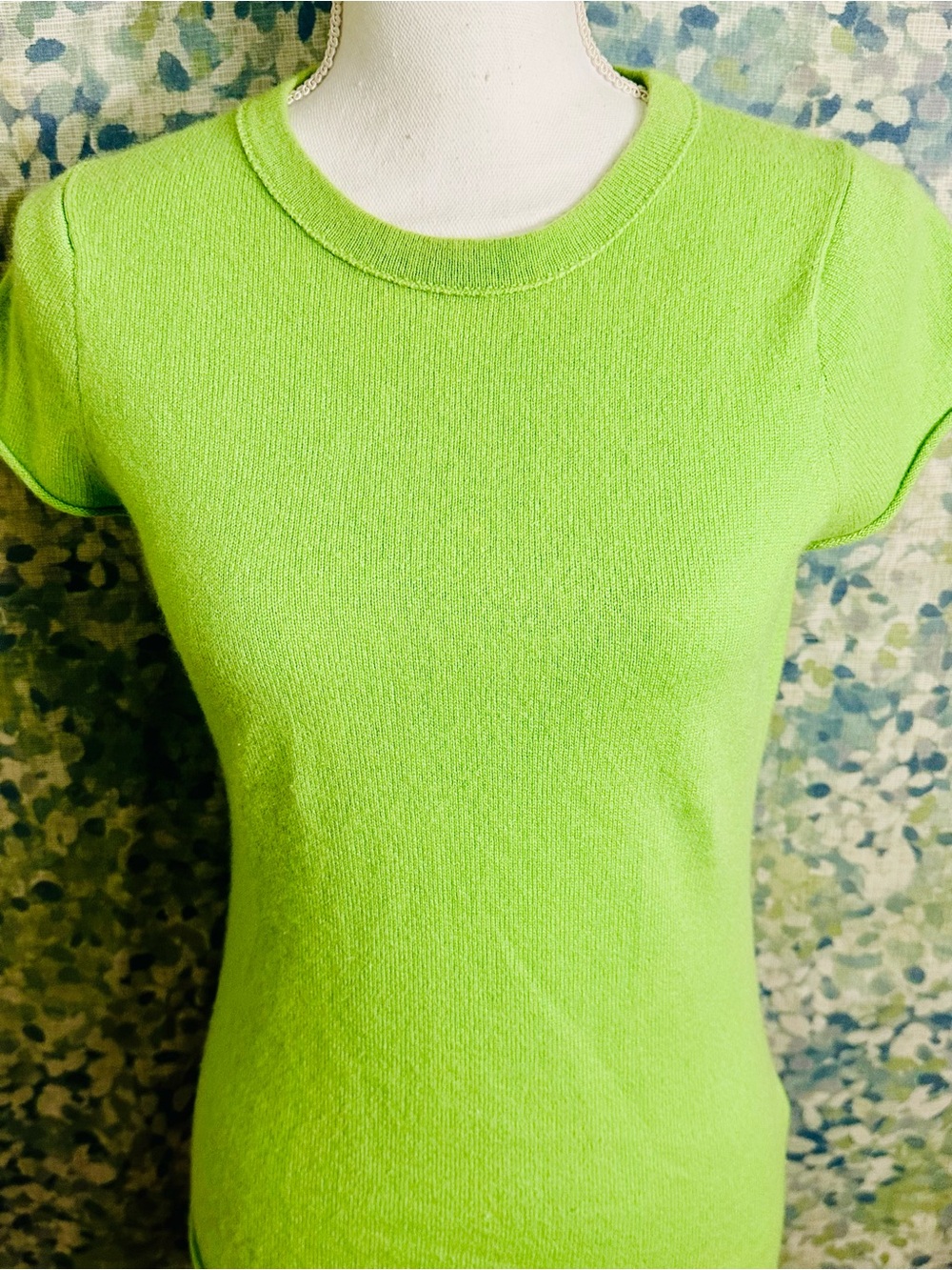 J.Crew Collection 100% Cashmere Short Sleeve Sweater | Neon Lime Green | Size S - Picture 4 of 5